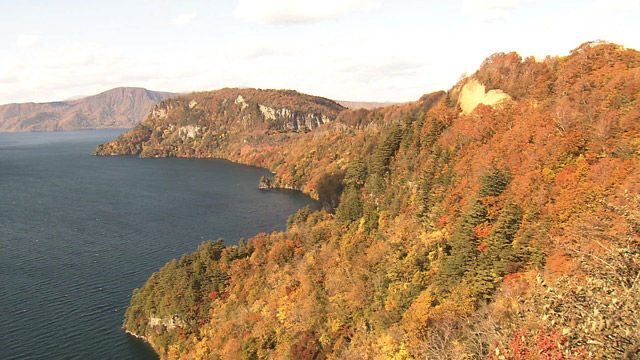 s2017e34 — Passage of Time: Lake Towada in Autumn