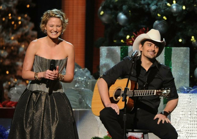 s2010e01 — CMA Country Christmas 2010
