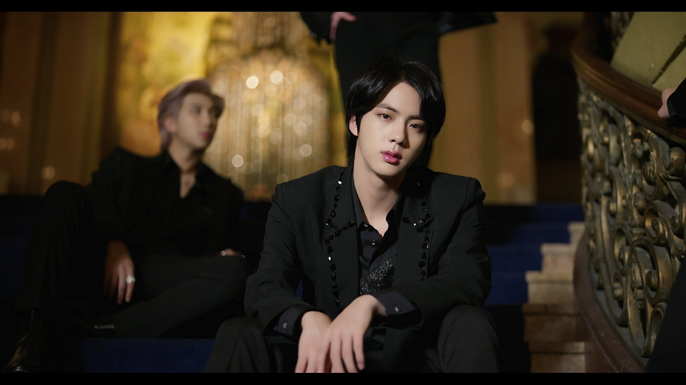 s06e11 — BTS (방탄소년단) 'Black Swan' Official MV