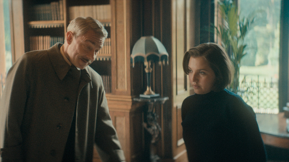 Тайна семи циферблатов — s01e03 — The Finger Points