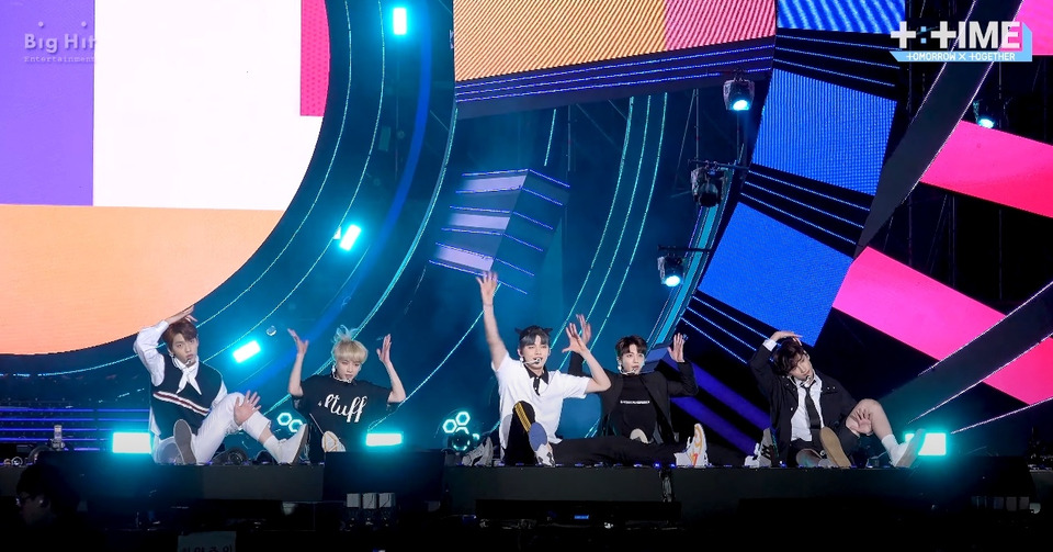 s2019e38 — ‘CROWN’ stage @SBS Super Concert in Gwangju