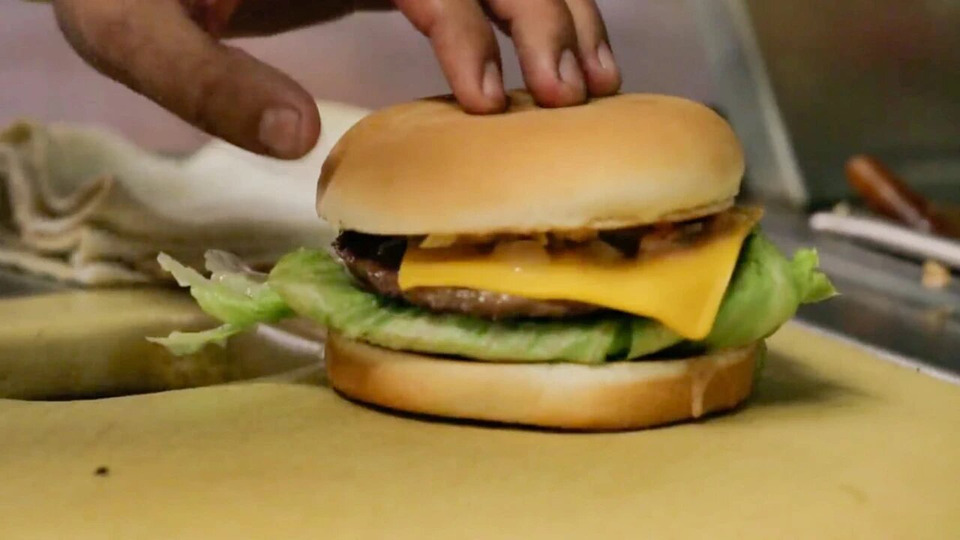 s01e02 — They Made My Burger Wrong