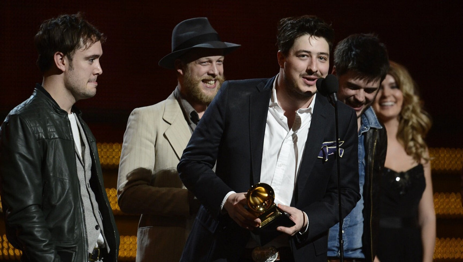 s2013e01 — The 55th Annual Grammy Awards