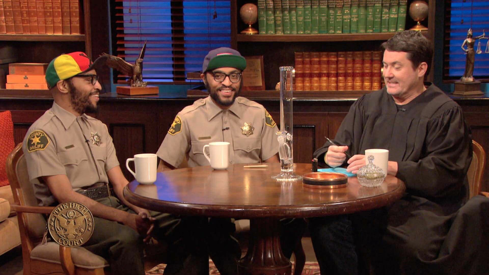 s01e19 — Smoked-Out Couch