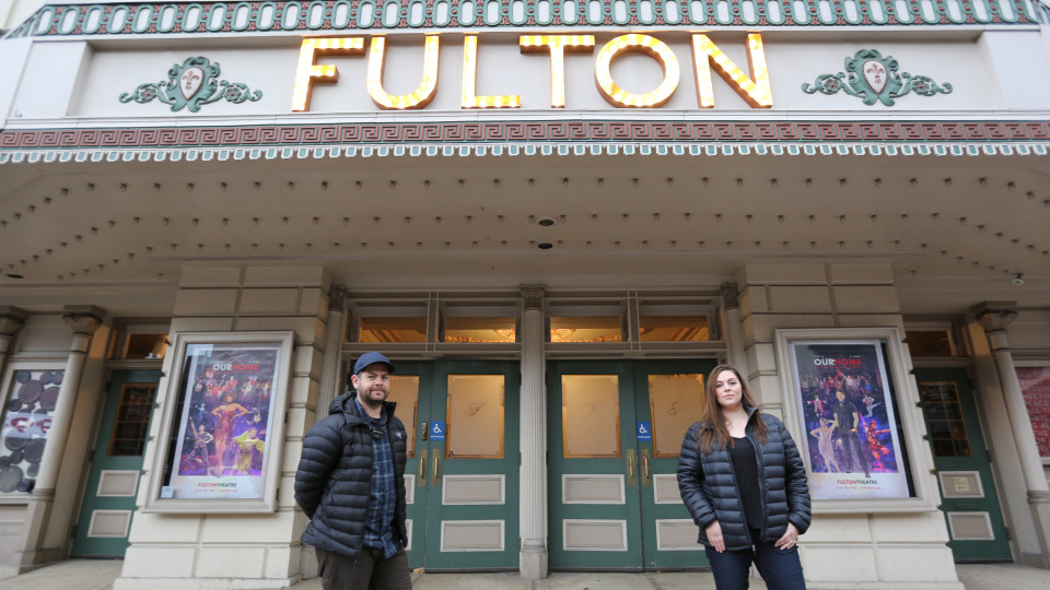 s03e07 — Fulton Theatre