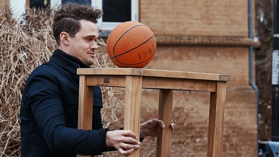 Julie, du er diskvalificeret!