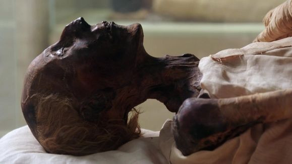 s01e05 — Egypt's Mummies