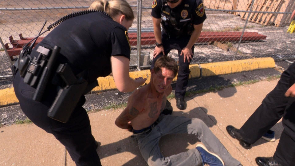 Cops 36 season 6 episode – Tased and Confused
