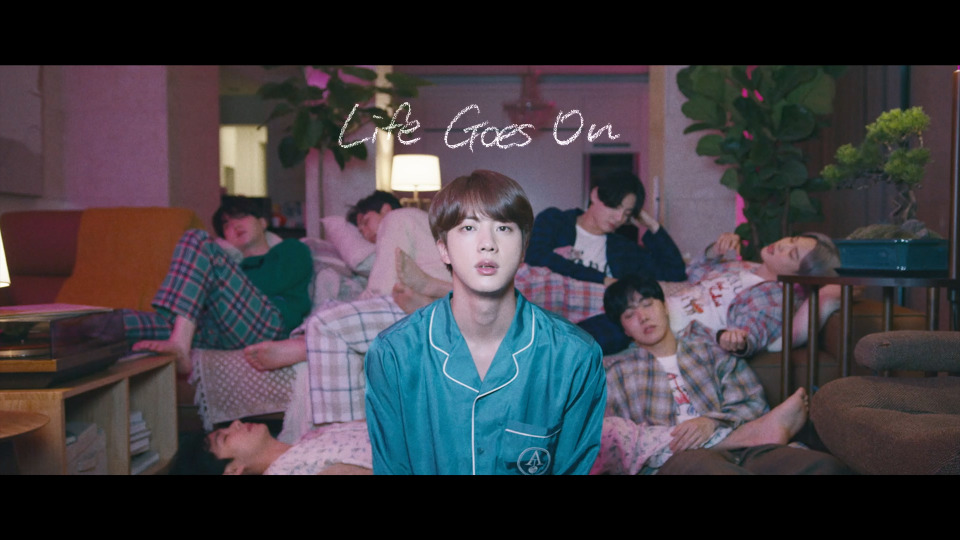 s06e61 — BTS «Life Goes On» Official MV