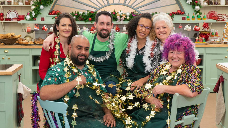 s14 special-1 — The Great Christmas Bake Off