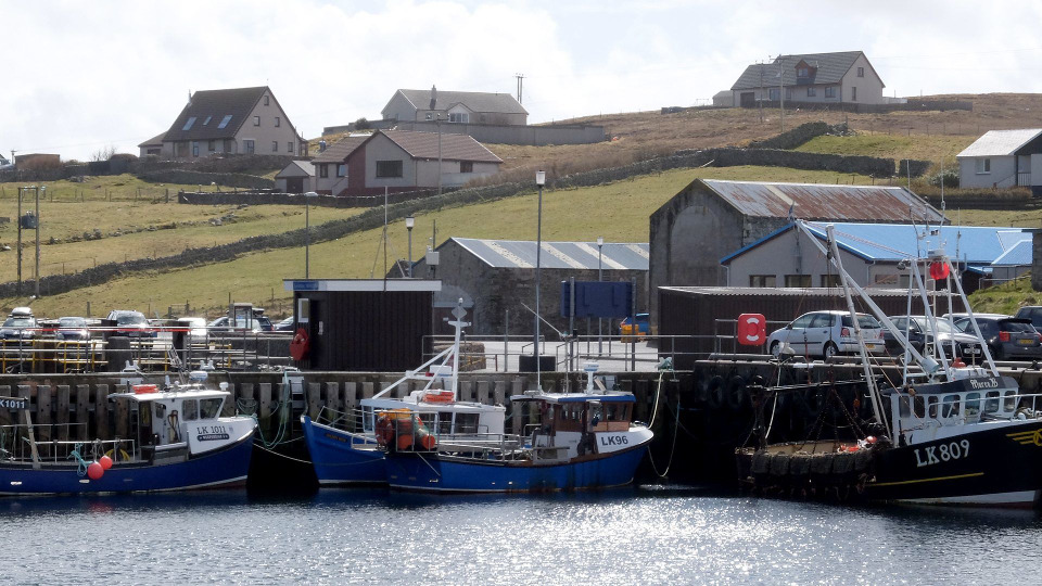 s04e03 — Against the Odds: Out Skerries, Whalsay and Papa Stour