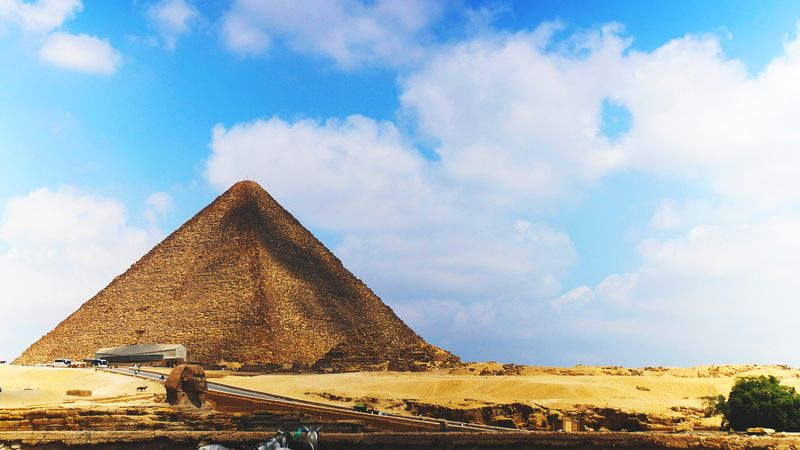 s46e04 — Decoding the Great Pyramid