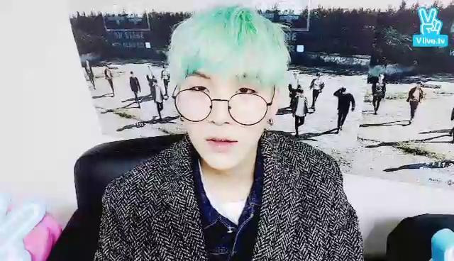 s01e62 — BTS 화양연화 on Stage Live Day 1 (Suga)