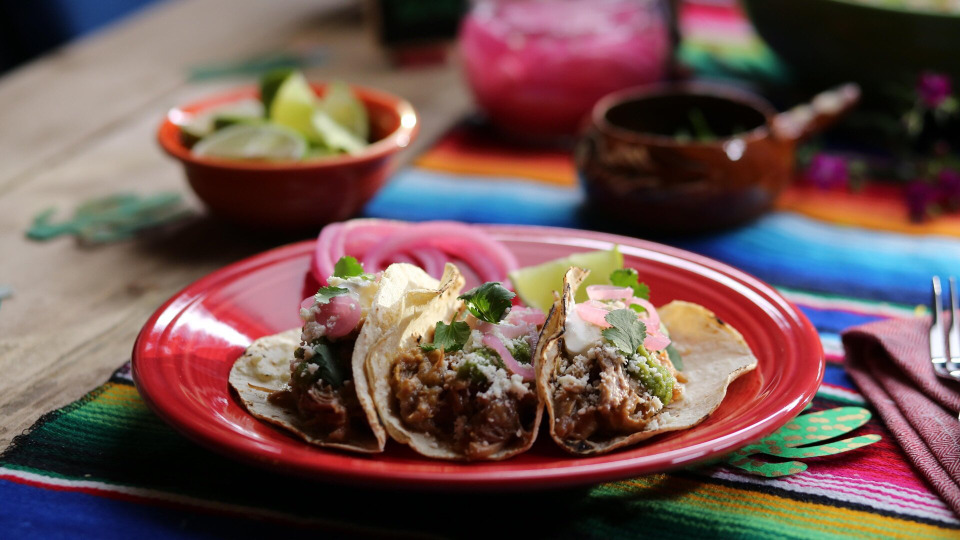 s09e09 — Taco Tuesday, SoCal-Style