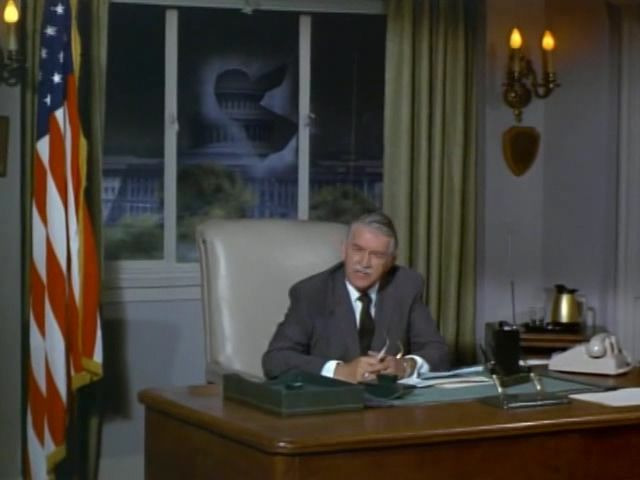 s05e21 — The Case of the Hooterville Refund Fraud