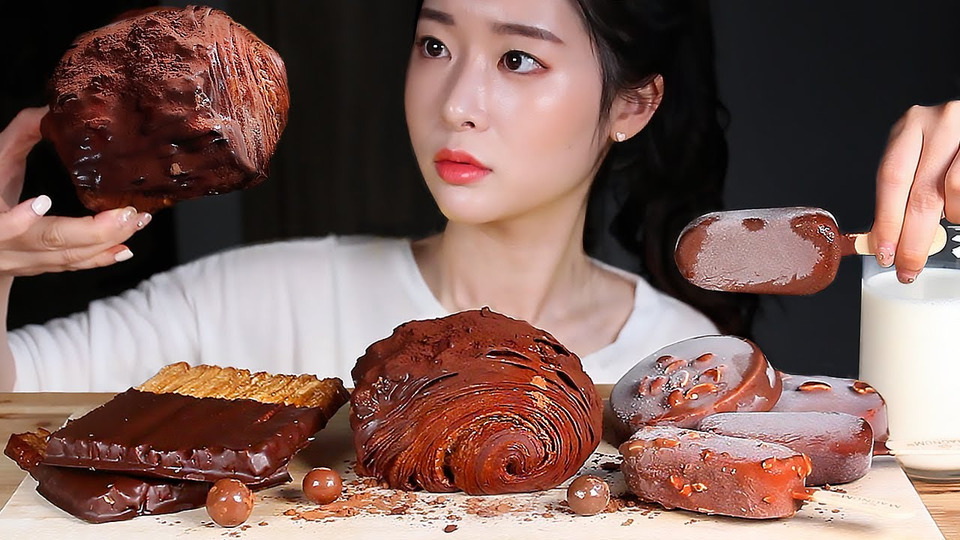 s02e33 — ASMR Шоколадный праздник 🍫Грязный хлеб Шоколад Мороженое пирог MUKBANG EATING SHOW