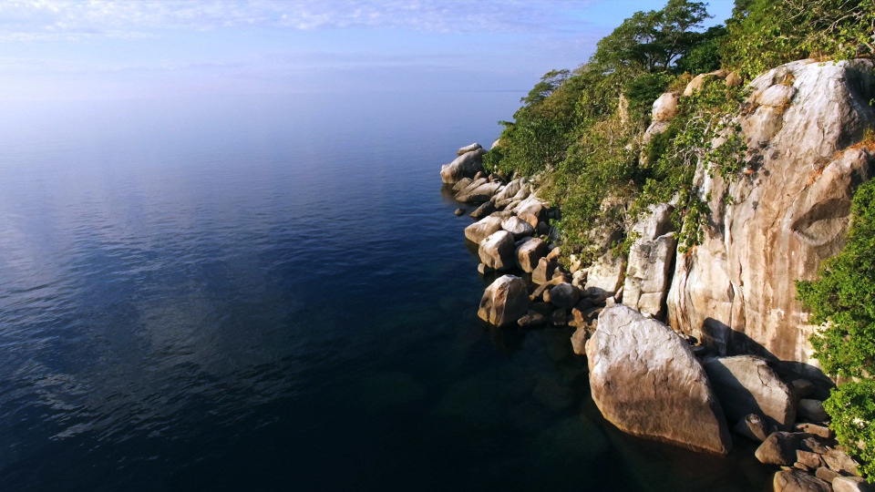 s01e04 — Lake Malawi
