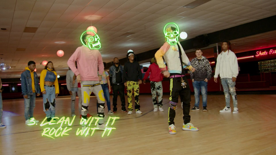 s01e01 — Atlanta Throwback