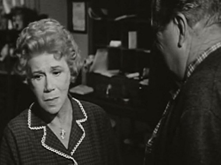 s01e13 — A Night at the Hooterville Hilton