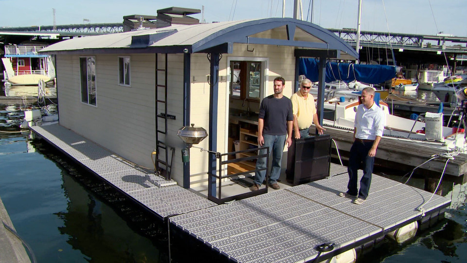 s01e05 — A Tiny House Boat in Seattle