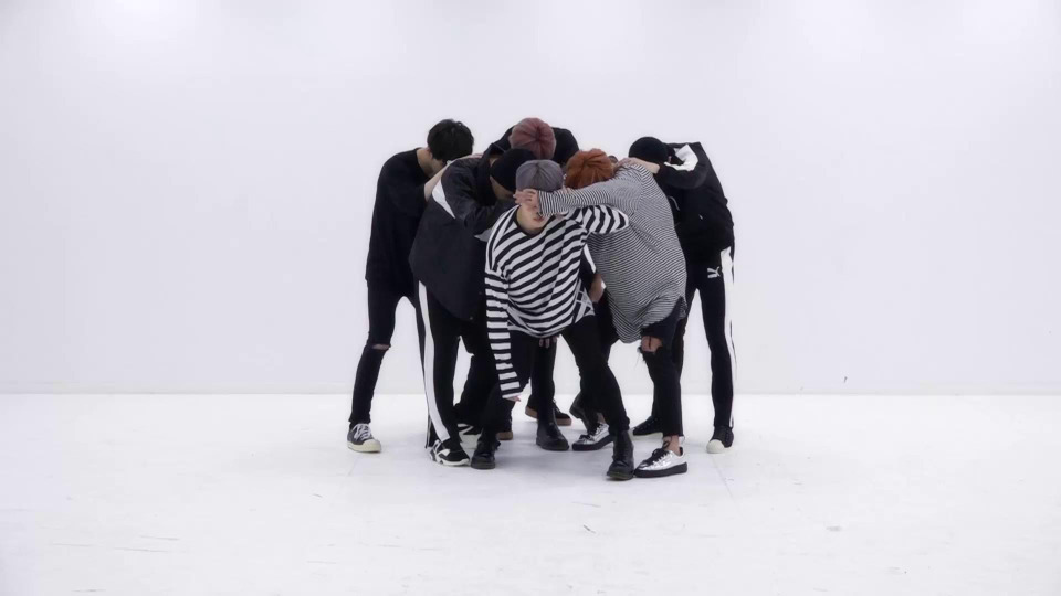 s02e74 — BTS '피 땀 눈물 (Blood Sweat & Tears)' Dance Practice