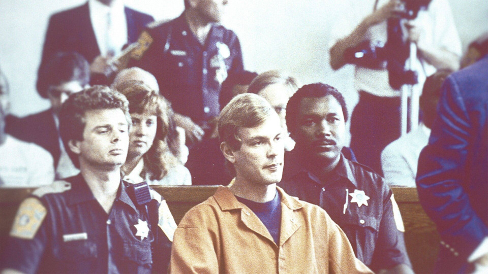 s01e13 — The Strange Case of Jeffrey Dahmer