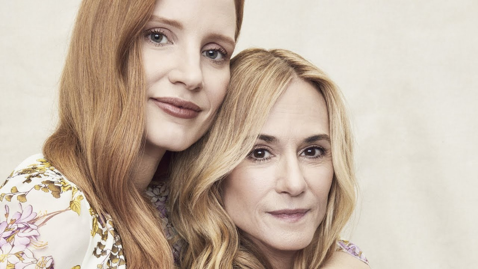 s07e07 — Jessica Chastain and Holly Hunter
