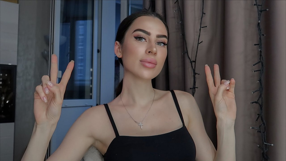 Julie start. Julie start