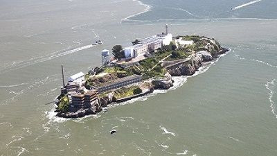 s01e17 — Escape Alcatraz