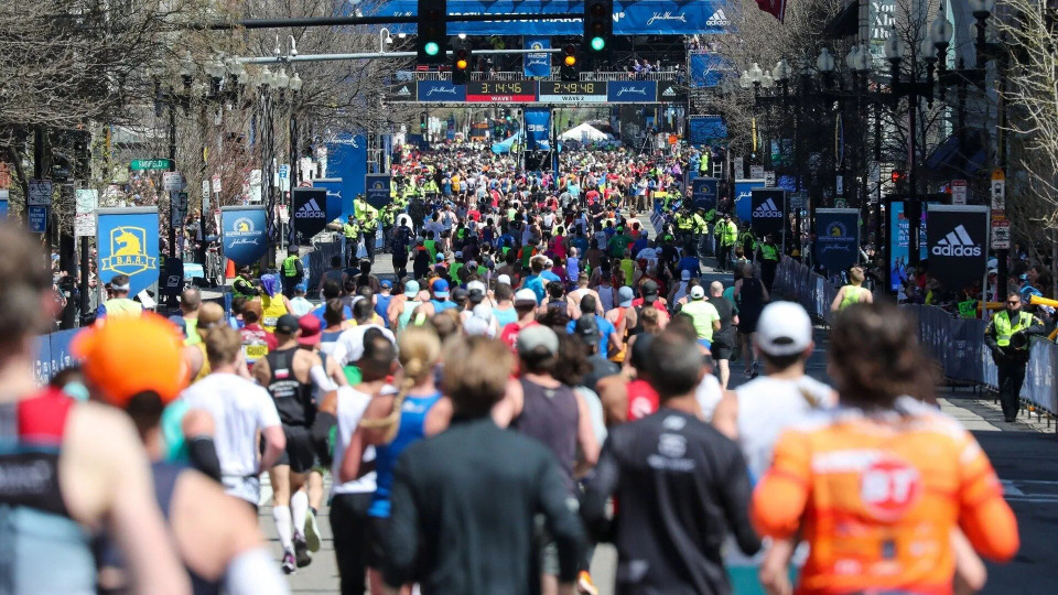 s2023e01 — 2023 Boston Marathon (LIVE)