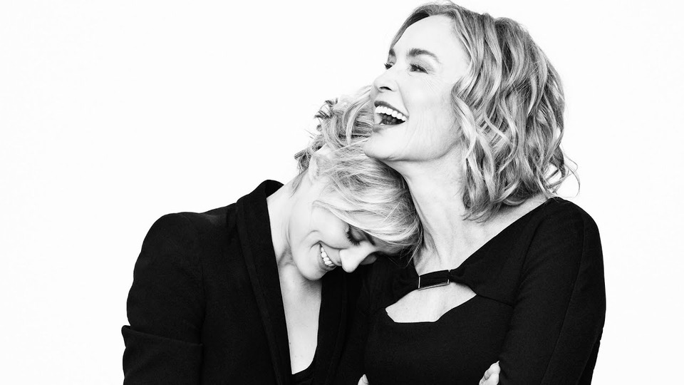 s02e07 — Jessica Lange and Taylor Schilling