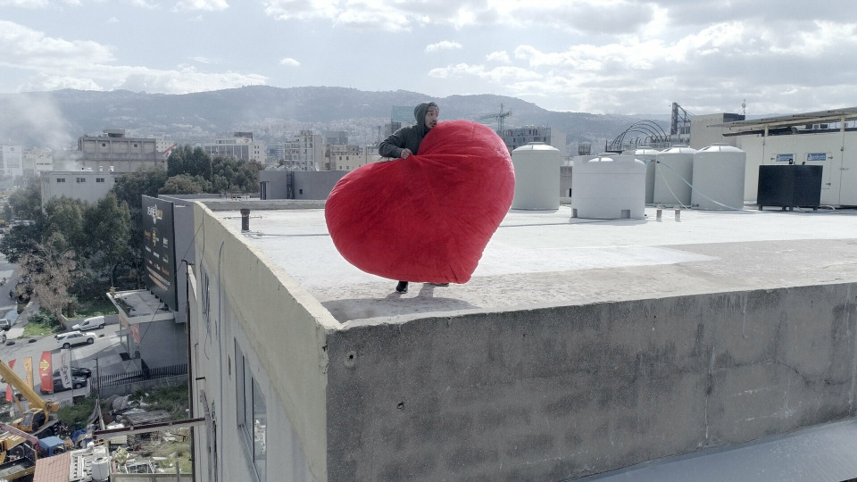 s01e07 — The Big Red Heart