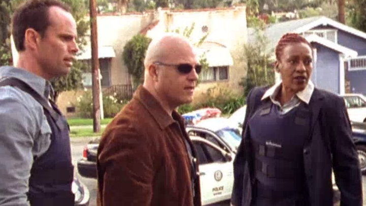 Щит / The Shield 2 сезон: дата выхода серий, рейтинг, отзывы на сериал и  список всех серий