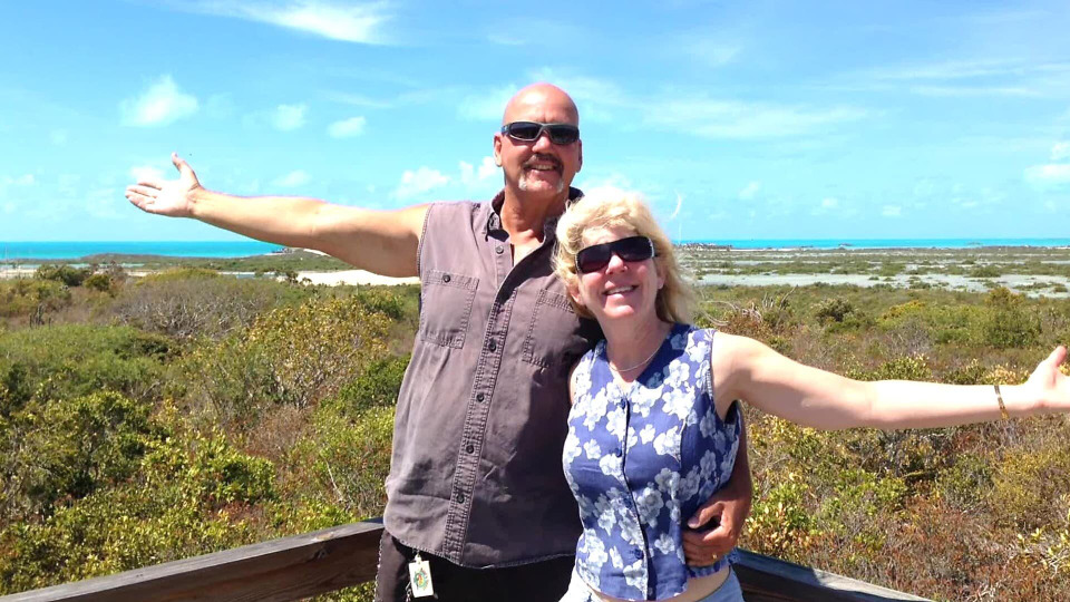 s01e13 — Moving out of Nebraska, for island life of Turks and Caicos