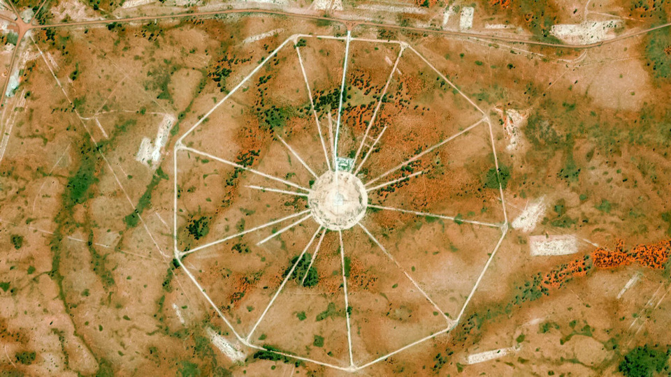 s10e01 — Australia's Nuclear Desert