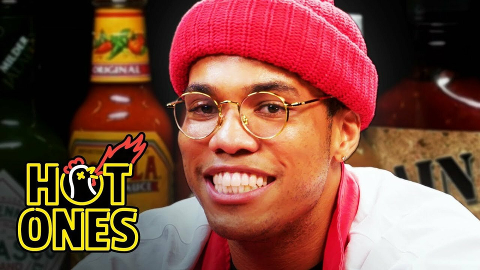 s07e03 — Anderson .Paak Sings Hot Sauce Ballads While Eating Spicy Wings