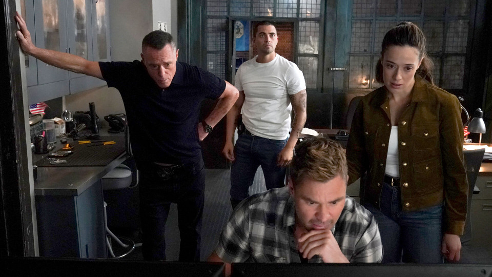 Полиция Чикаго / Chicago P.D. 12 сезон: дата выхода серий, рейтинг, отзывы  на сериал и список всех серий