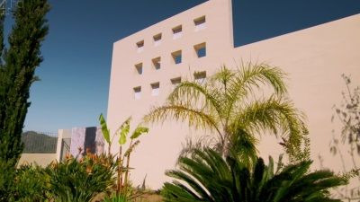 s01 special-6 — Revisited: Malaga, Spain: Modernist Villa