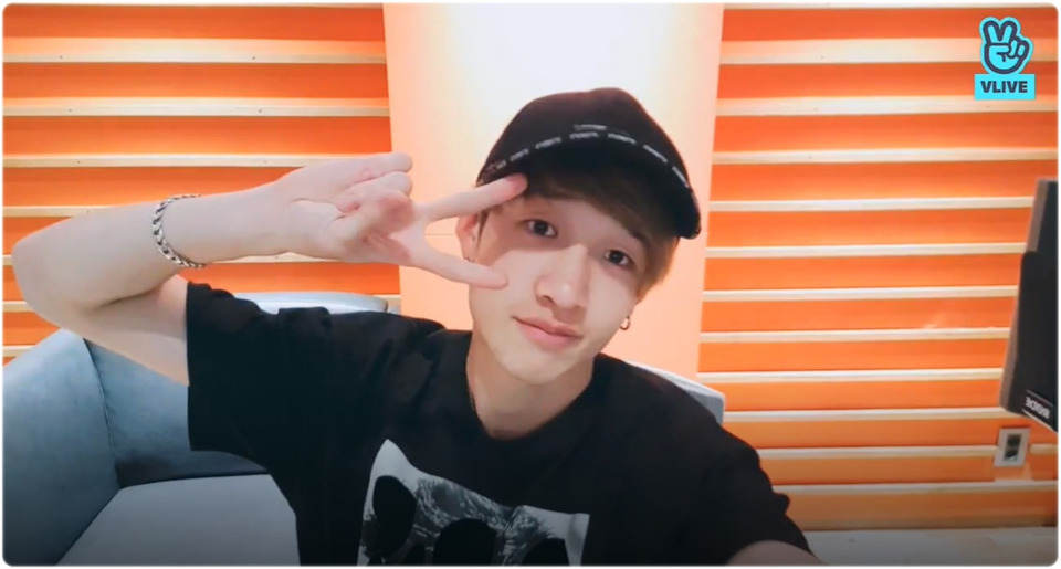 s2019e241 — [Live] Chan's Room 🐺 Episode 34
