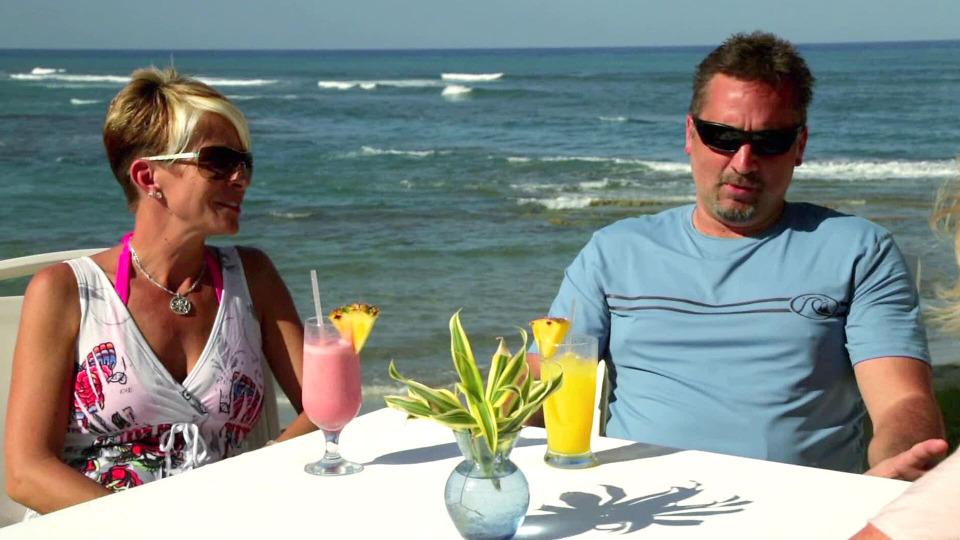 s2014e20 — A Family of Four Searches for Their Vacation Villa in the Dominican Republic
