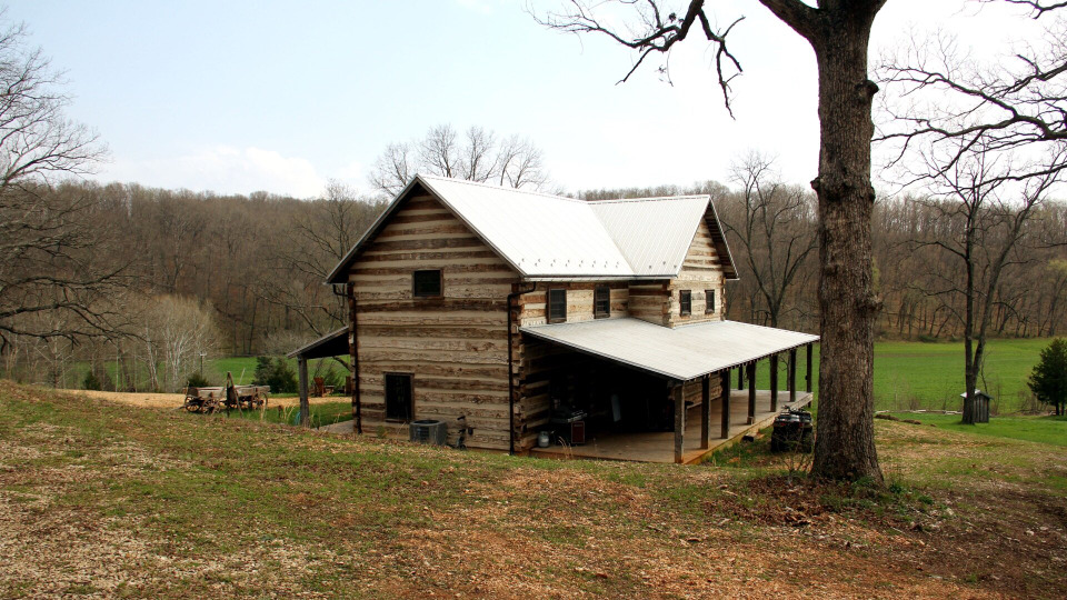 s02e02 — Turning a Ramshackle Cabin Into a Guest House in Missouri