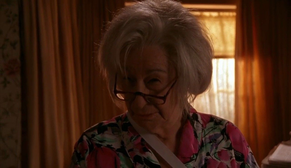s02e11 — Old Mrs. Old