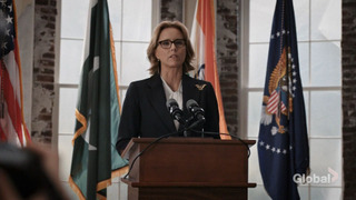 s05e01 — E Pluribus Unum