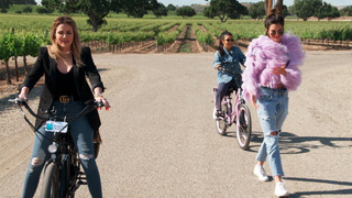 s14e04 — Clothes Quarters