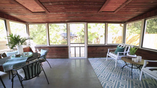 s01e12 — Small Budget, Big Kitchen