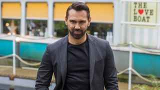 s27e10 — Tue 19 Jan