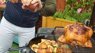 s17e06 — Stove-Free Summer Nights