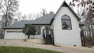 s02e08 — Trash or Treasure