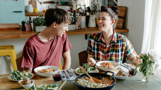 s04e02 — New Mom Life