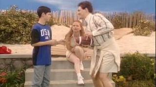 s09e08 — Hoi Polloi Meets Hoiti Toiti